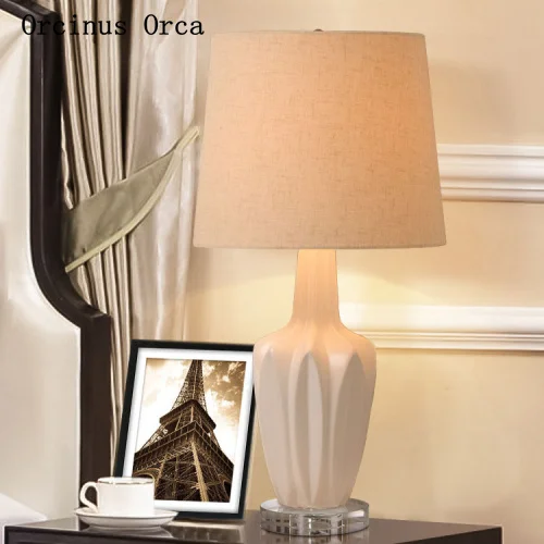 Современная простая и креативная Белая Керамическая Настольная лампа для