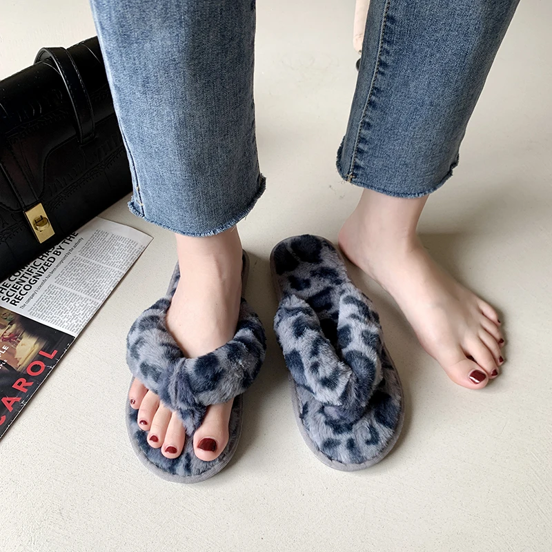 New Herringbone Leopard Print Plus Velvet To Keep Warm, Plush Fashion, Outdoor Wear Indoor Flat-bottomed Non-slip Slippers Women