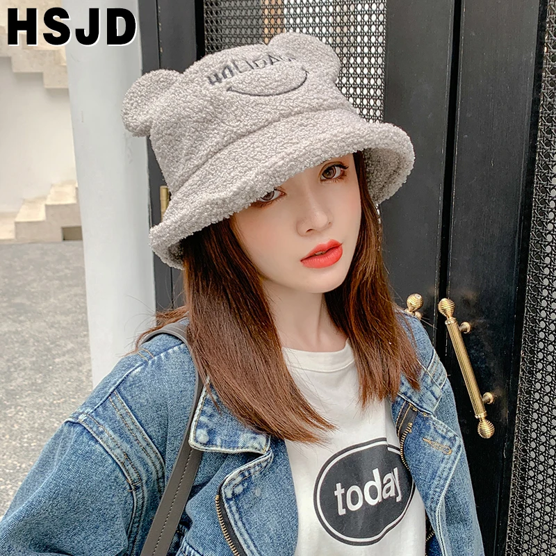 Шапка Панама женская зимняя из искусственного меха с рисунком лягушки |