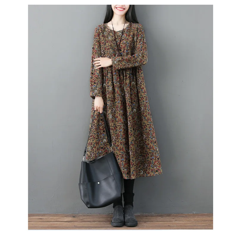 Винтажное весенне осеннее женское вельветовое платье со стоячим длинным рукавом