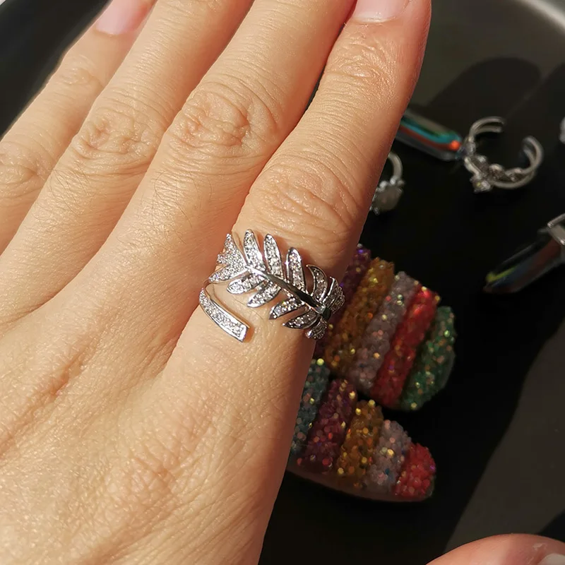 Модное простое кольцо с кристаллами в виде ветки дерева листьями кольца Женское