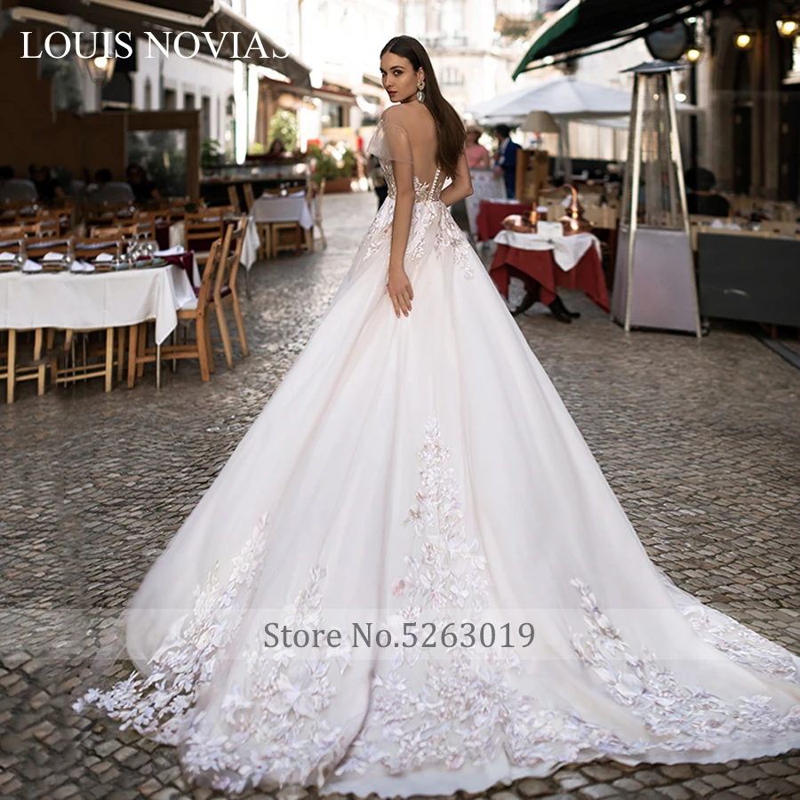 Louis Novias Beach Wedding Dress 2019 New Arrival Invisible Neckline Illusion Backless Embroidered Organza and Tulle Short | Свадьбы и