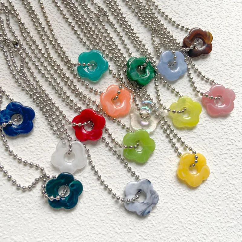 

1Pcs Colorful Flower Beads Choker for Women Resin Flower Pendant Necklace Fashion Multicolor Sweet Jewelry Boho Accessories Gift