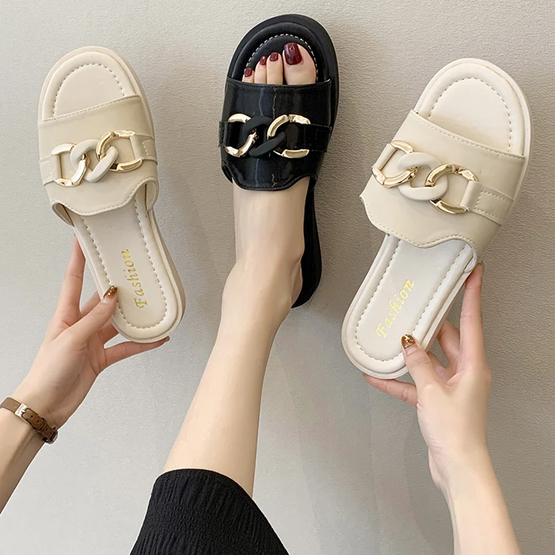 

Female Shoes Slippers Casual Slides Rivet Low 2021 Luxury Flat Rubber Metal Decoration Basic PU Rivet Shoes Low Slippers Casual