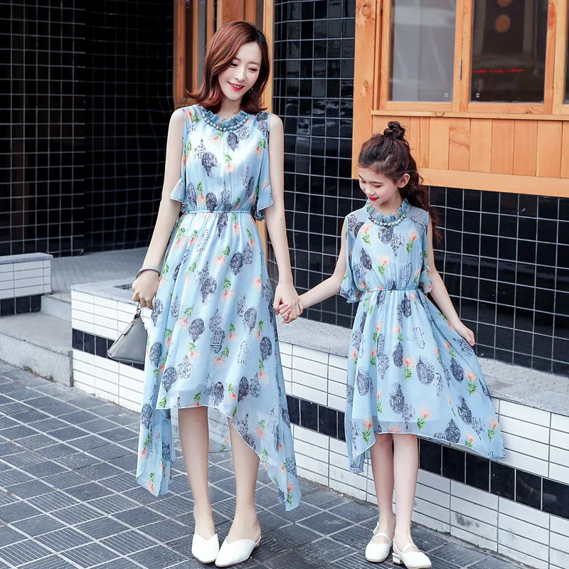 

WLG Matching Family Outfits Mommy and Daughter Matching Clothes Summer Sky Blue White Floral Printed Sleeveless Dresses