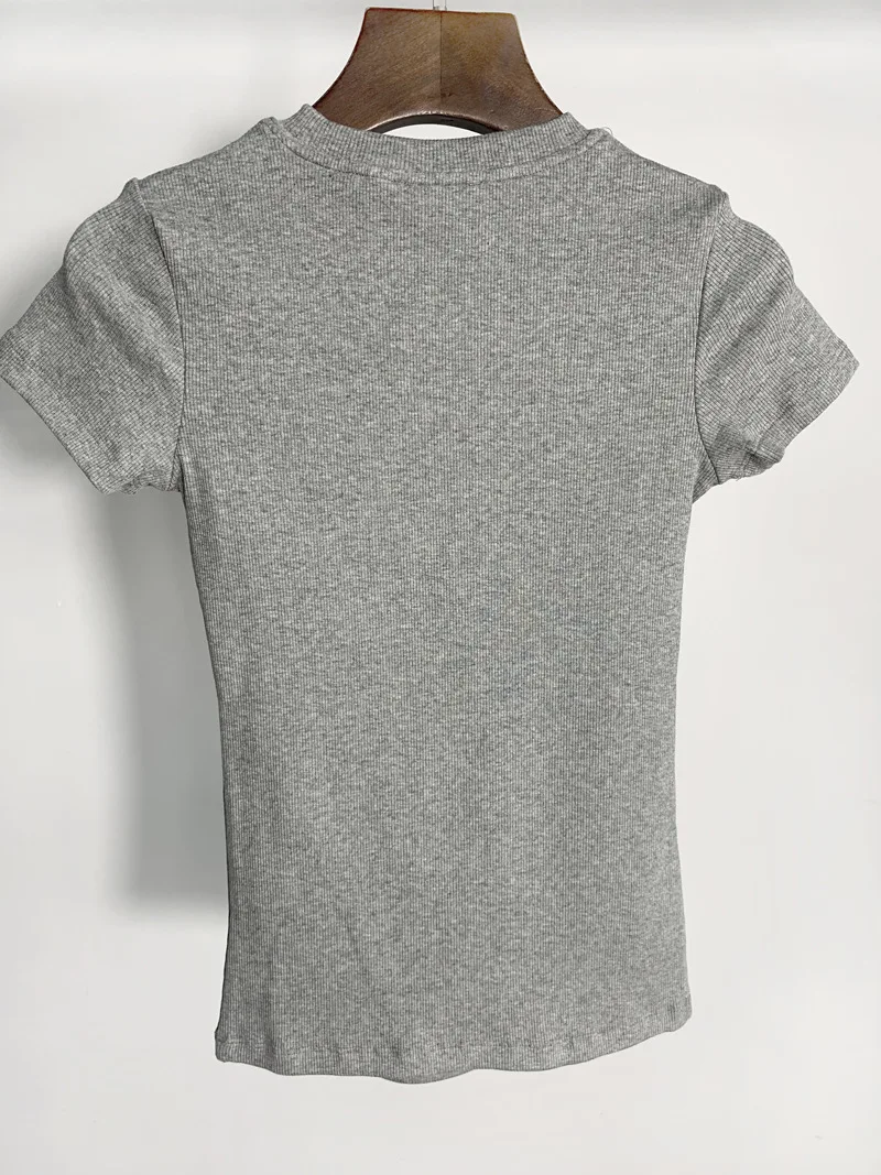 Женская трикотажная футболка с круглым вырезом короткими рукавами в полоску