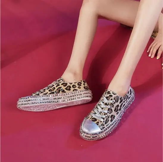 Женские кроссовки с заклепками YeddaMavis парусиновая обувь леопардовым принтом