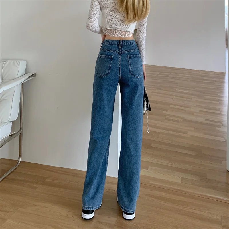 

Real shot 2021 new women's early autumn high-rise straight-leg love embroidered ripped jeans