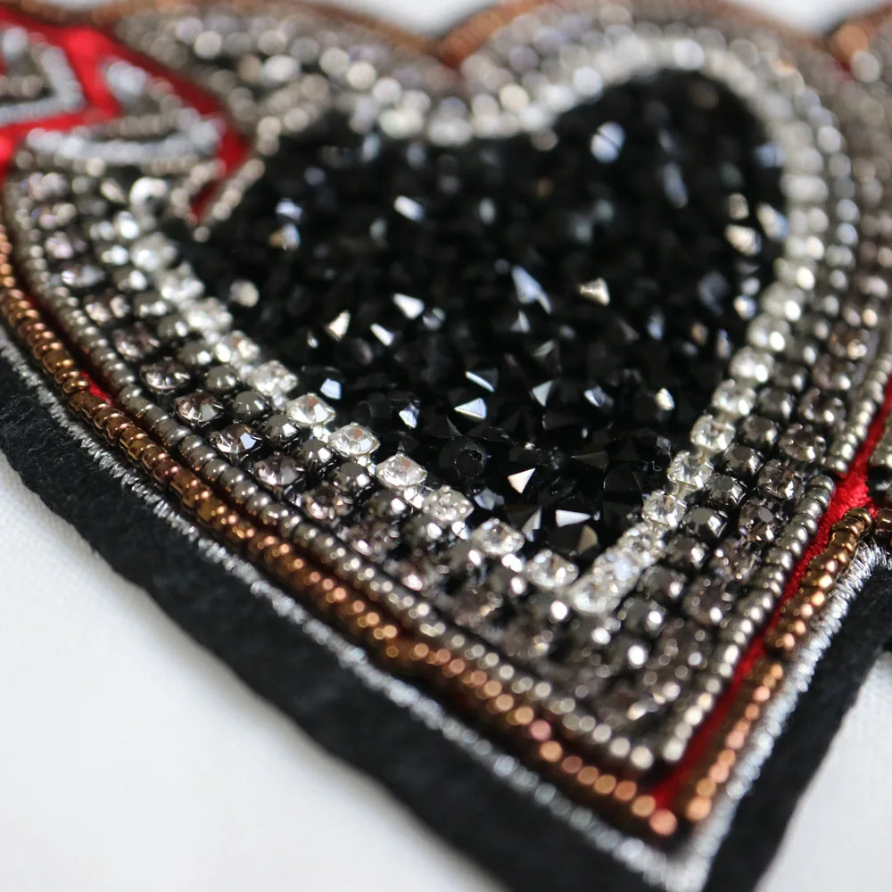 1 шт. вышитые бисером нашивки со стрелками в форме сердца для одежды вышивка