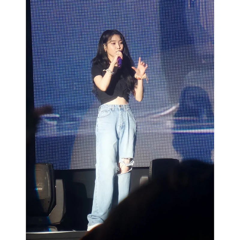 Женская футболка с коротким подолом kpop IU Lee Ji Eun черная узелком и синие свободные