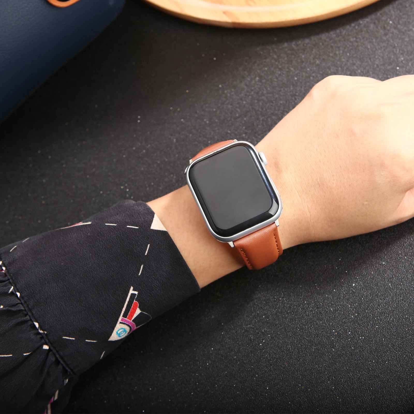 

Ремешок из натуральной кожи для Apple Watch 44 мм 40 мм 42 мм 38 мм 6 SE 5 4 3 2 1