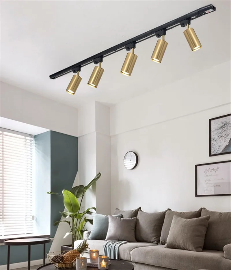 Потолочные светильники с поверхностью полный комплект светодиодные на рельсах