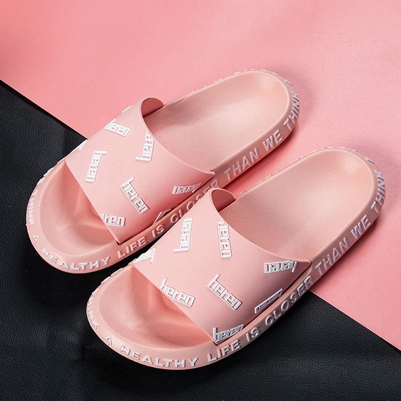 Новые летние милые женские шлепанцы с героями мультфильмов Пляжные домашние