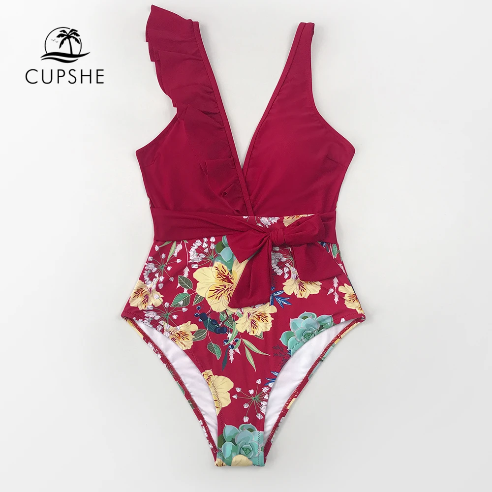 Женский купальник CUPSHE красный с цветочным принтом глубоким вырезом подкладкой
