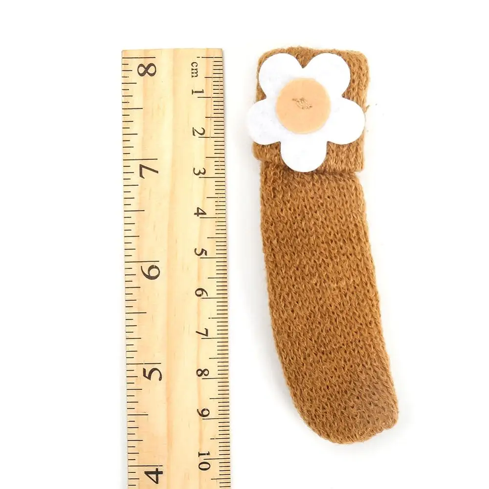 

4pcs Floor Protection Chair Foot Pad Leg Furniture Wool Knitting Cover Chair Pad Floor Protector Non-slip Table Leg Sleeve Socks