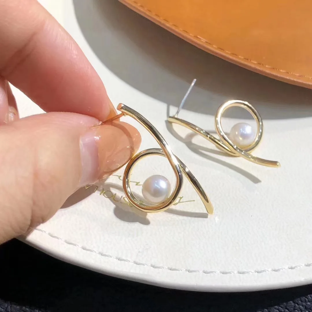 Серьги-гвоздики женские с искусственным жемчугом | Украшения и аксессуары