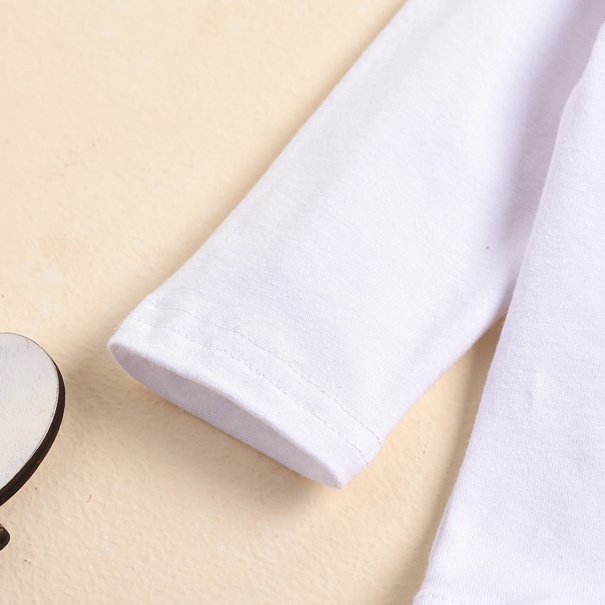 

Baby Girls Clothes Sets 3pcs Letter Print Long Sleeve Romper Tops Lace Ruffles Shorts Headband Christmas