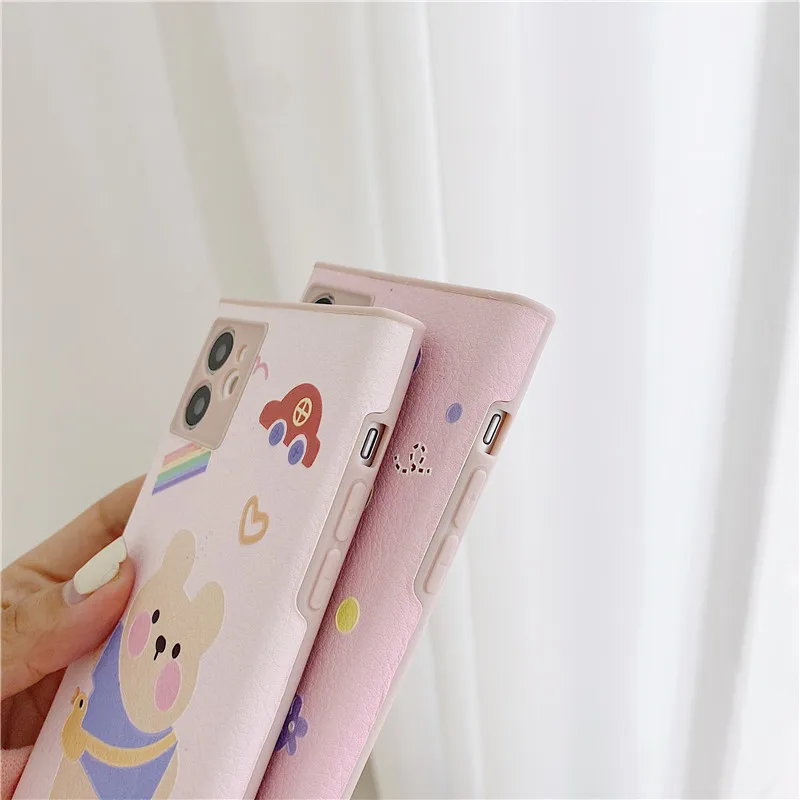 

Ins Korea Cartoon Bear Phone Case For iPhone 12 11 Pro X XS Max Xr 8 7 Plus Square Leather Soft IMD Silicon Back Cover Coque