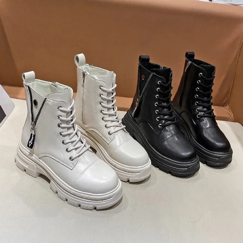 

Martin Boots Women's 2021 New British Style Short Boots Women's Autumn And Winter Online Celebrity Round Head Platform Boots.