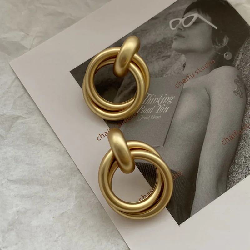 

New Minimalist Metal Circle Drop Earrings For Women Retro Irregular Gold Color Exaggeration Earring Female Party Jewelry