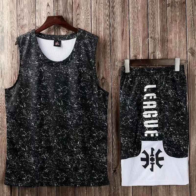 

Sportswear & Accessories