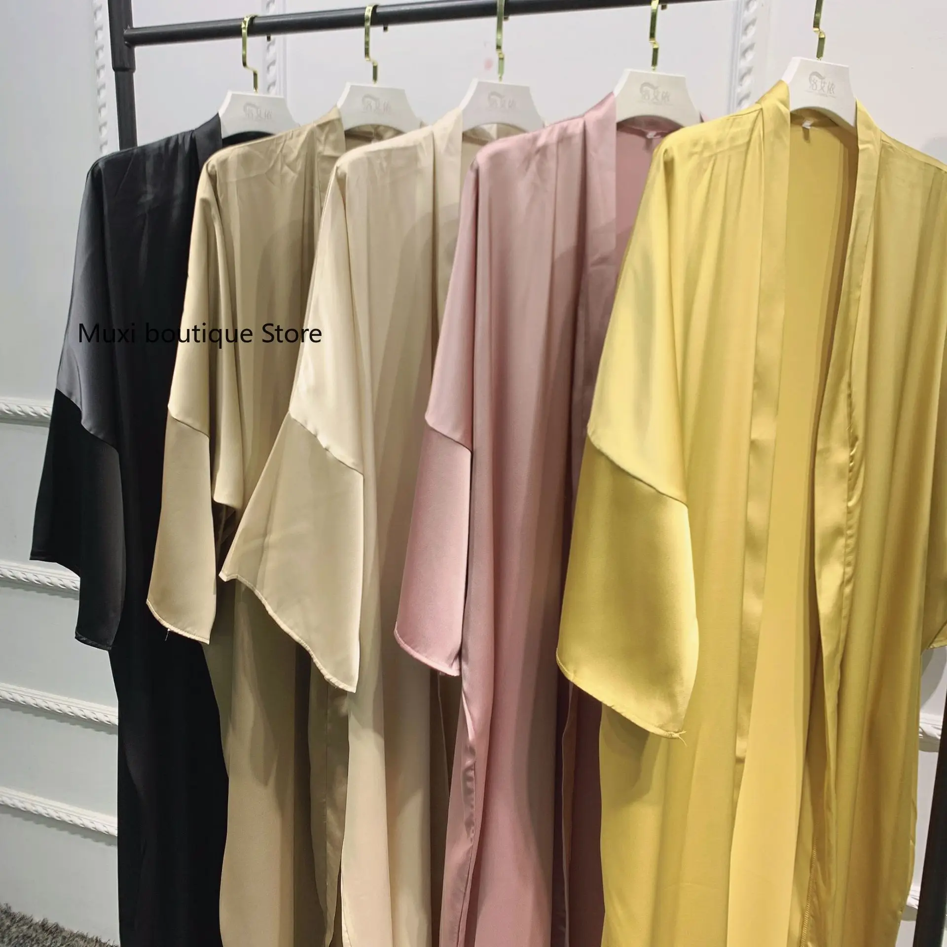 

Muxi muslim women abaya casual large-size simulation silk large swing cardigan abayas for women Middle East Turkey Dubai robe