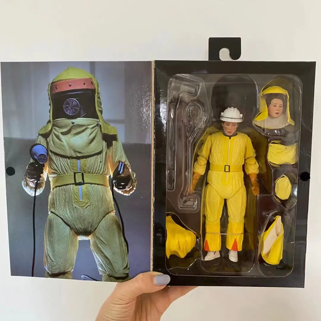 Реальное фото магазина N C Марти Макфлай док коричневая фигурка NECA Назад в будущее
