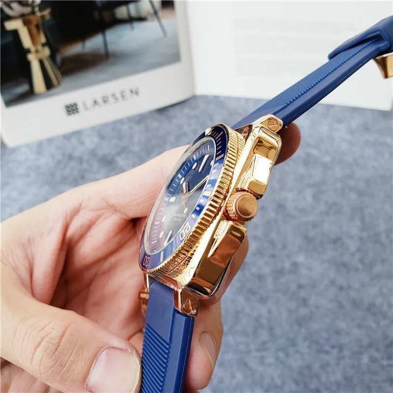 

Mens Skeleton Brand Watch Luxury Business Casual Quartz Watch Men Rubber Wrist Watch Christmas Gift for Man