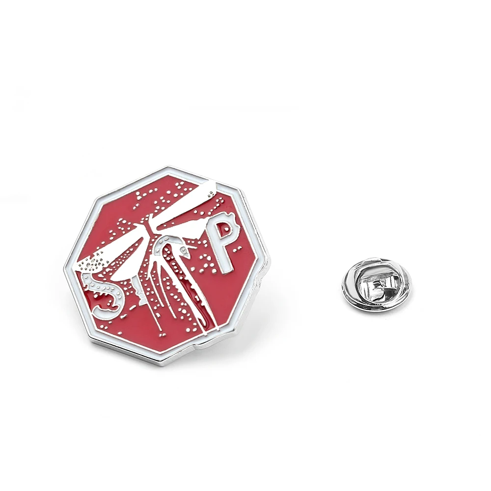 Brooch Игра последний из нас часть II 2 Светлячок логотип значки ожерелье и брелок 3D металлическая Глянцевая коллекция булавки сувенир для фанатов ювелирные изделия - Окраска металла: Brooch