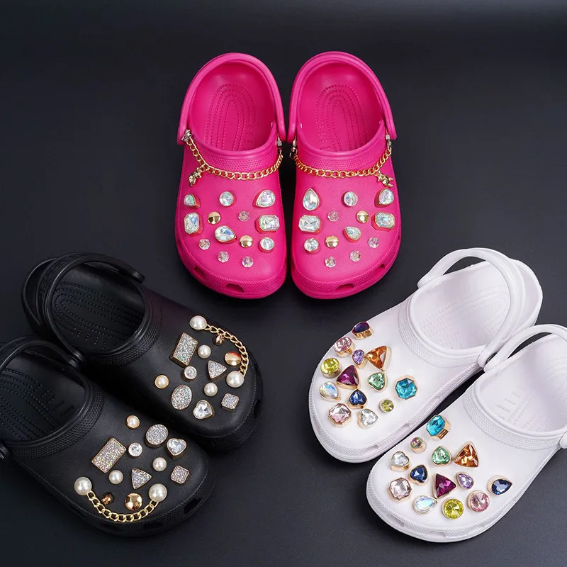 1 Set Cute Croc Charms Brand Designer Shoes Charms JIBZ Bling Crocs Accessories Fashion Metal Buckle Shoe Decorations 2021 New