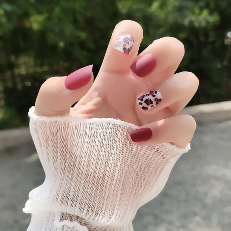 24 шт./кор. красная матовая текстура леопардовый узор Съемные сексуальные красные