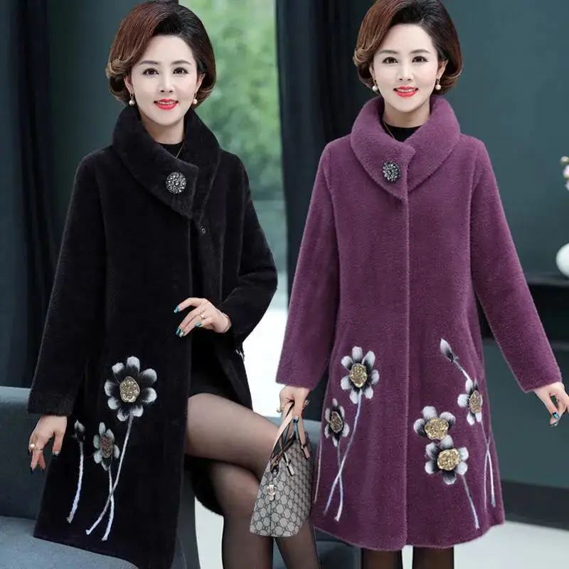 2022 New Autumn Winter Middle-aged Women Mink Fleece Coat Thicken Woolen Outwear 5XL Sweater Warm Cardigan Tops