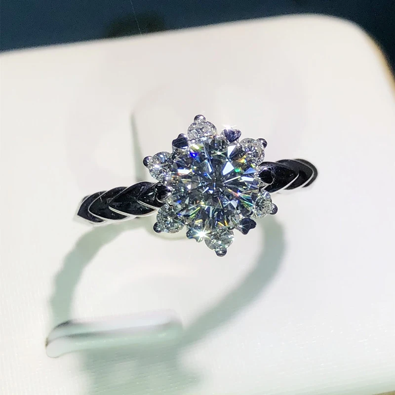 

9K белое золото Moissanite кольцо роскошное 6 коготь романтический стиль Лаборатория алмаз обручальное кольцо юбилей кольцо