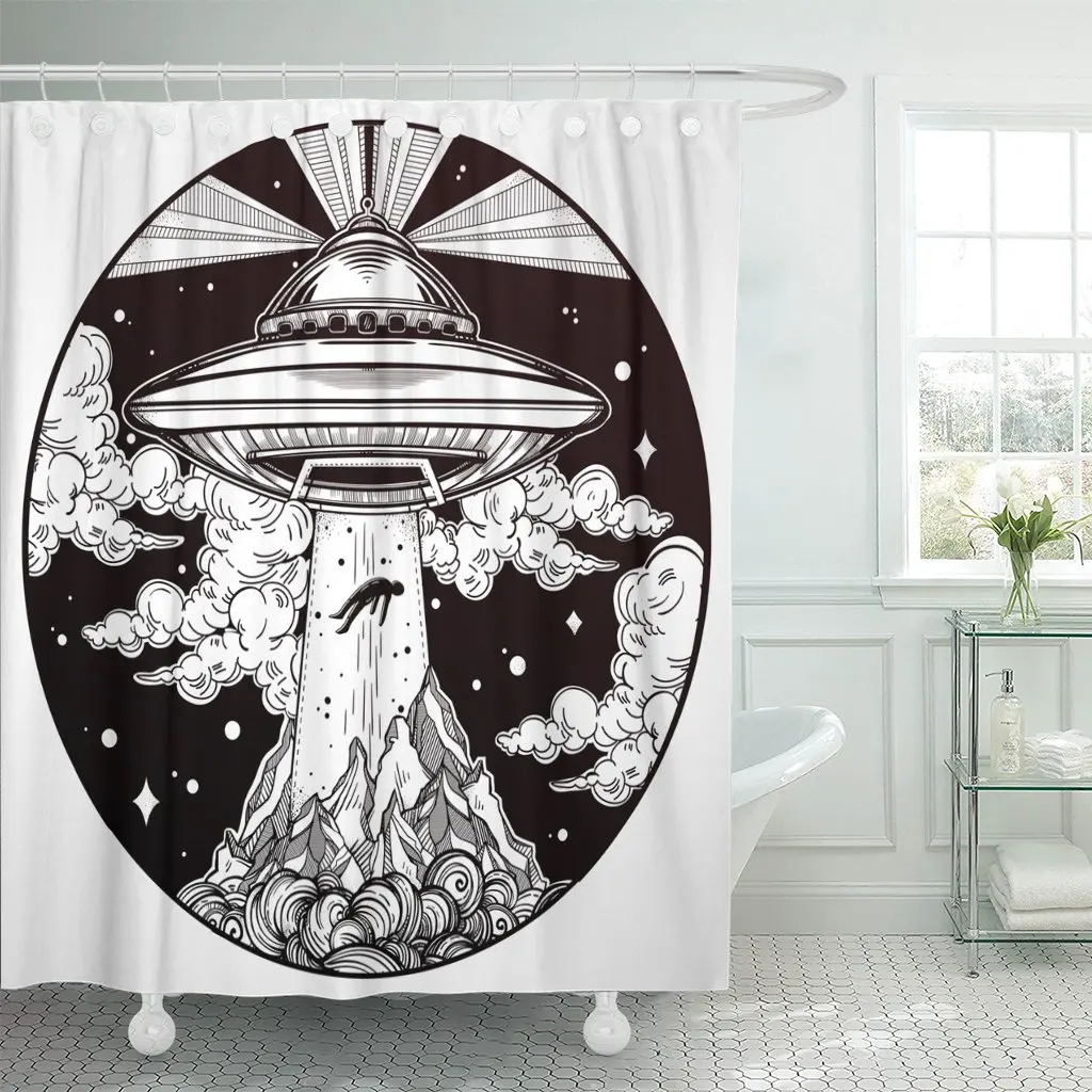 Черный инопланетный инопланетянин космический корабль НЛО с летающей тарелкой