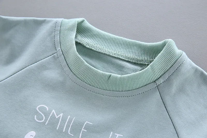 Весенне-осенний Детский костюм из футболки и брюк спортивный для малышей с