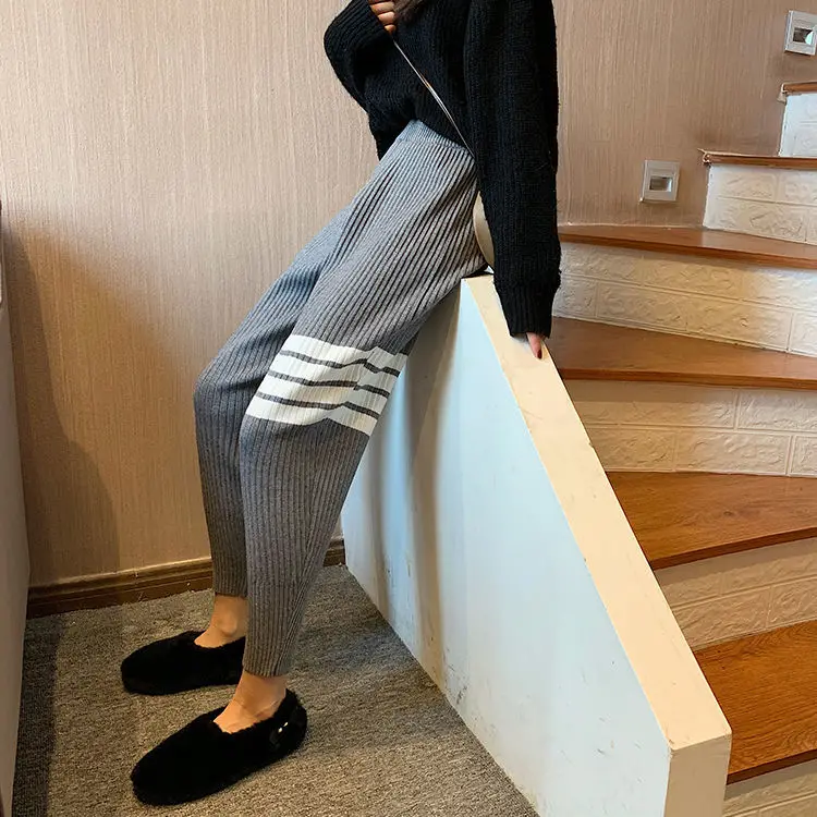 

Spring and autumn 2021 new Korean striped 9-point knitting pants corset Harem Pants loose and thin large radish pants for women