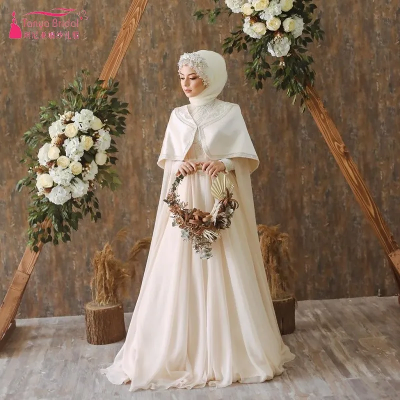 

Long Sleeves Muslim Wedding Dresses With Luxury Beading High Neck A Line Chiffon Arabic Dubai Wedding Gown Custom Made DQG1100