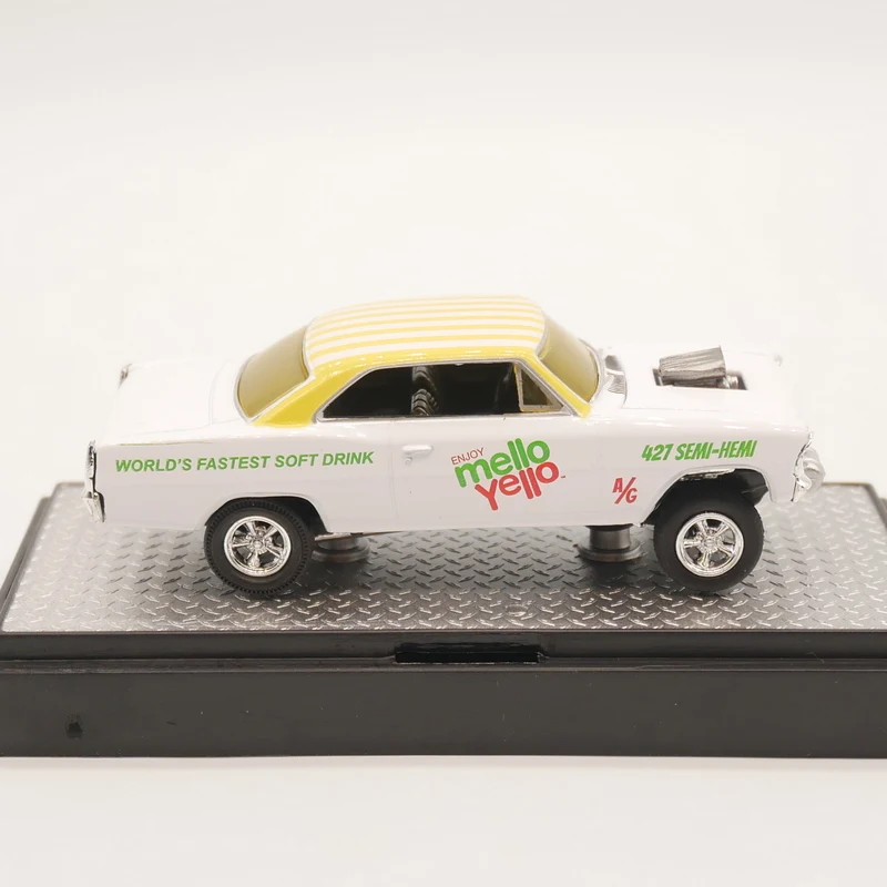 

M2 1/64 1967 Chevrolet Nova Gasser Diecast Car Model Alloy Toy