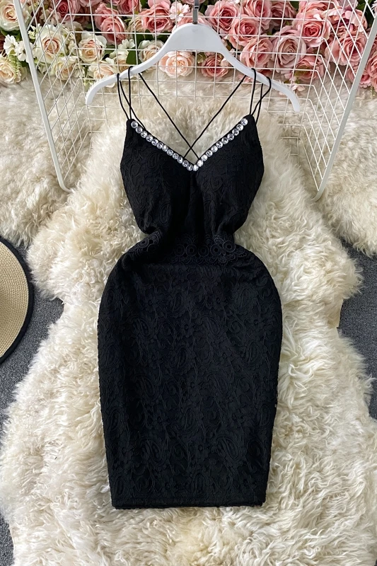 

Low Cut V-neck Beading Lace Waist Hollow Out Short Dresses White Black Embroidery Sexy Strap Dress Women For Party Office Lady