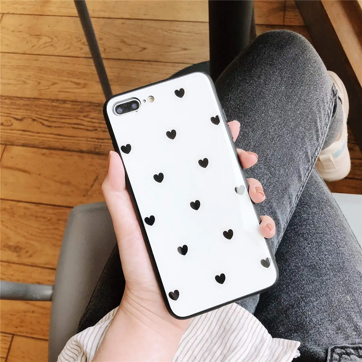 Чехол HYH для iphone белый и черный маленький с узором в виде сердца