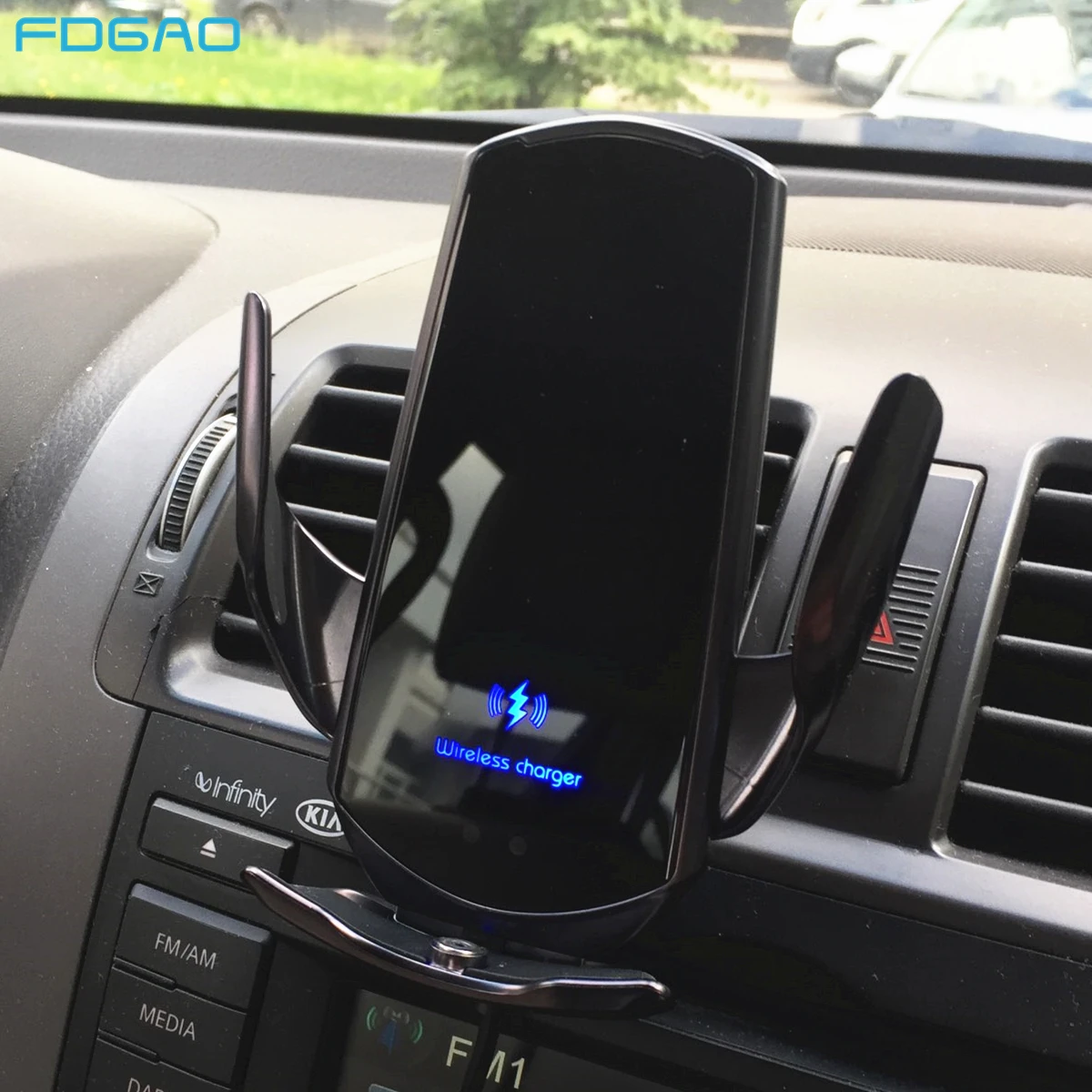 Fast Charging 15W Qi Wireless Car Charger  Automatic Clamping Phone Holder Mount for iPhone 13 12 11 XS XR X 8 Samsung S21 S20