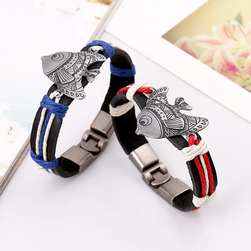 Плетеный браслет на запястье из натуральной кожи с подвеской в виде рыбьей кости