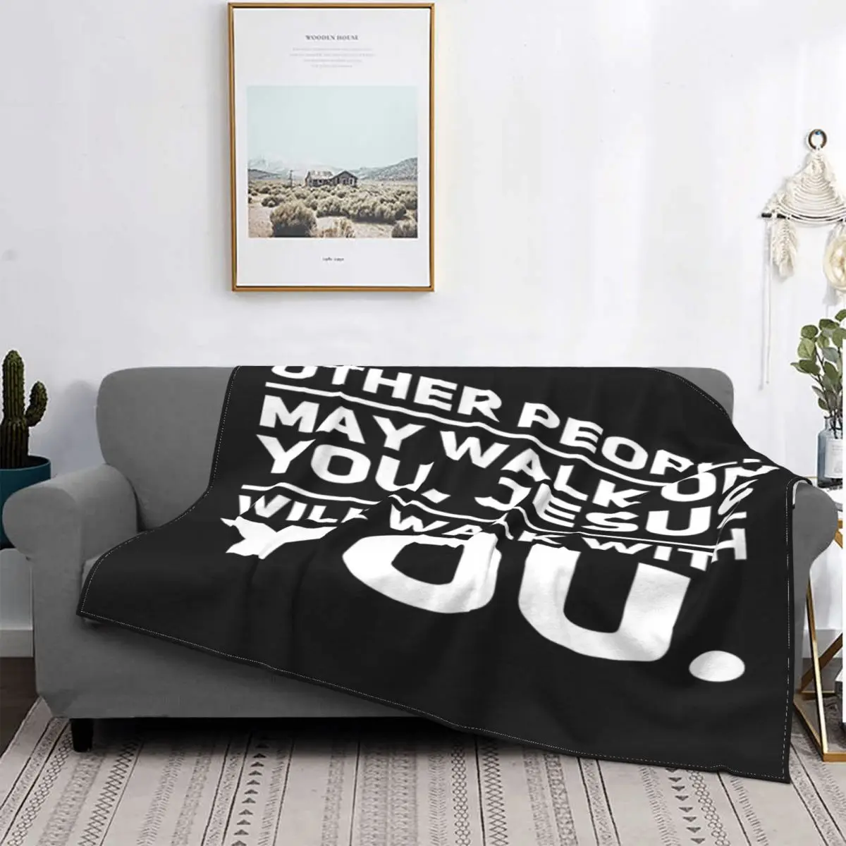 

Otras personas pueden caminar sobre Manta, colcha de cama a cuadros, funda de sofá, manta térmica, cuadros y fundas