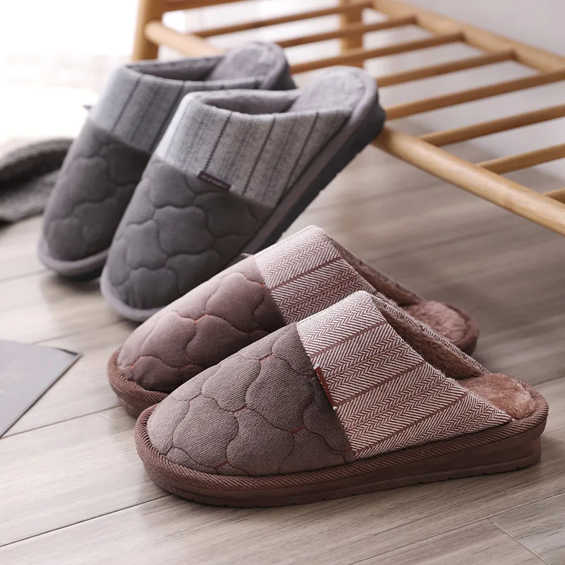 Мужские тапочки с вышивкой в европейском стиле осень и зима теплые удобные