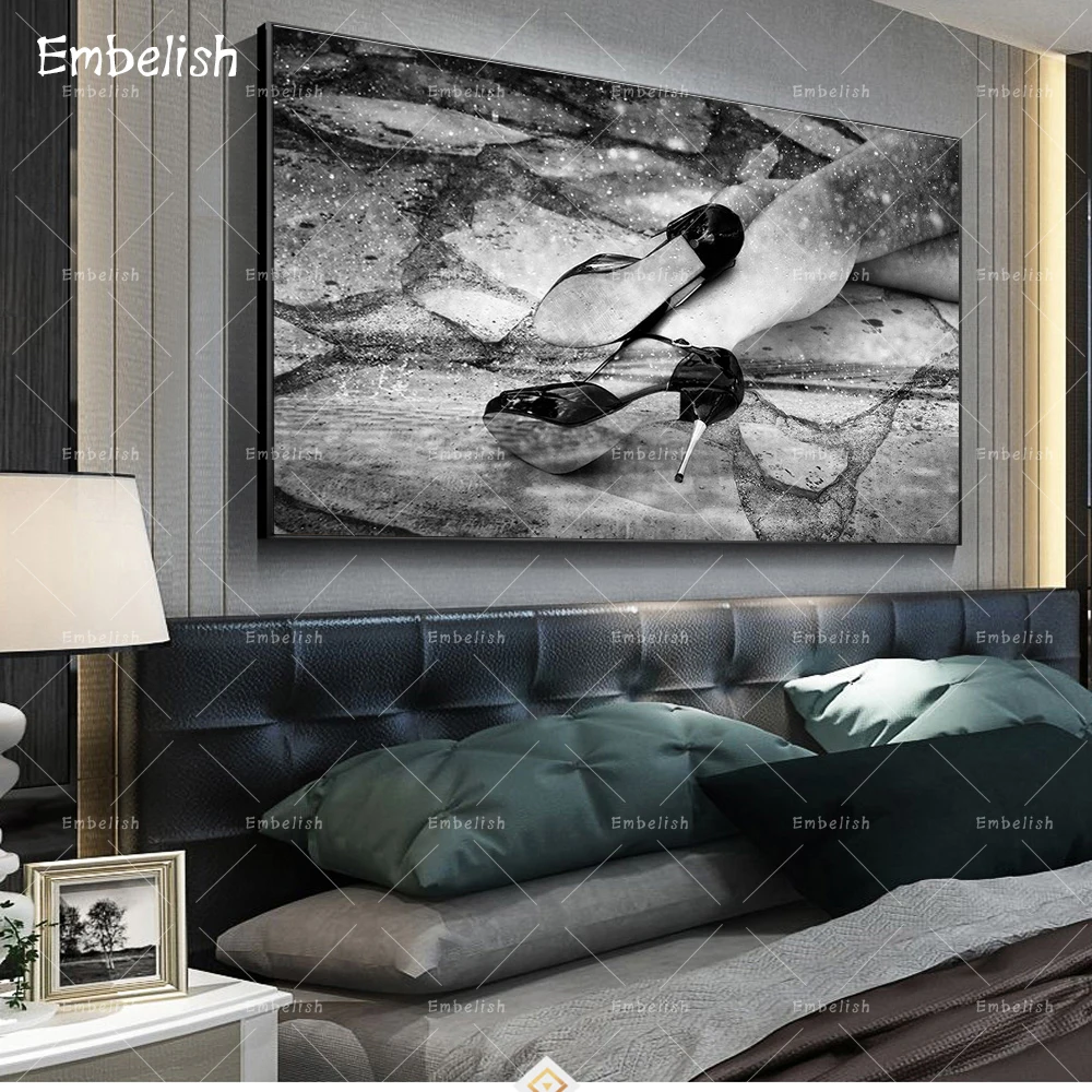 

Embelish 1 Pieces Hot White And Black High Heels HD Print On Canvas Paintings For Modern Home Decor Wall Art Picture Living Room