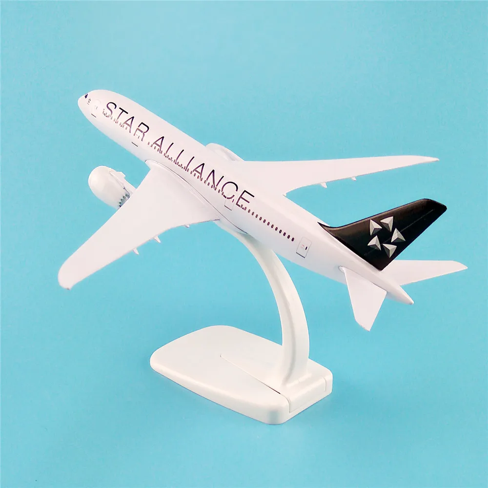 Модель воздушного самолета из металлического сплава 20 см модель Star Alliance Boeing 787