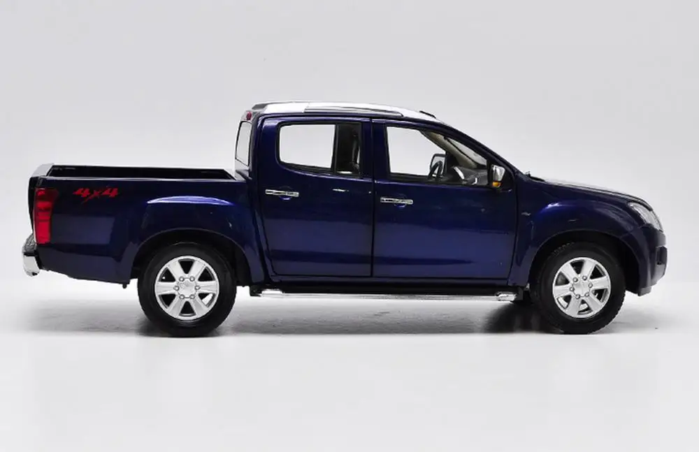 Коллекция 1/18 года модель автомобиля ISUZU D MAX голубая игрушек новый подарок в