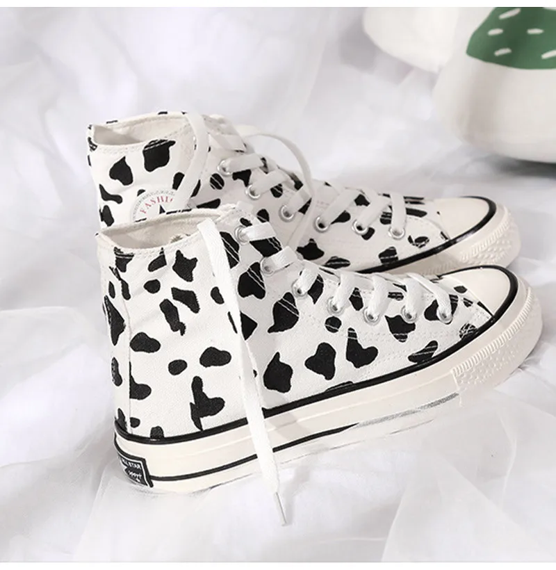 

Woman Canvas Sneakers Women's Classic Flats Female Lace Up Cow Spot Shoes Women High-top Shoes Student 2021fashion