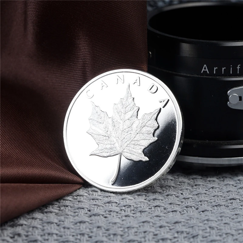 

HOT Canada Silver Plated Challenge Coin Elizabeth II Maple Leaf Commonwealth Queen Coin Commemorative Collect Gift Art Souvenir