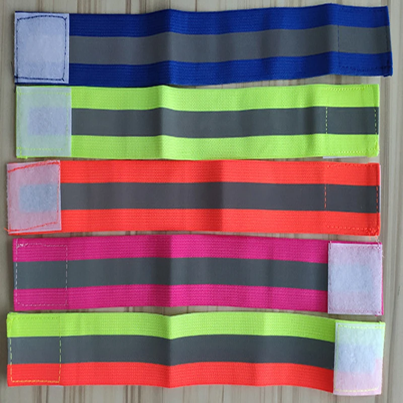 Светоотражающий эластичный ремешок на запястье для ночного